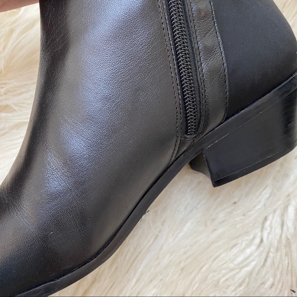 JACK ROGERS black leather Bailee scalloped booties - Picture 13 of 16